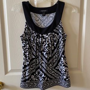 WhiteHouse Black Mkt NWOT Sleeveless Print Blouse
